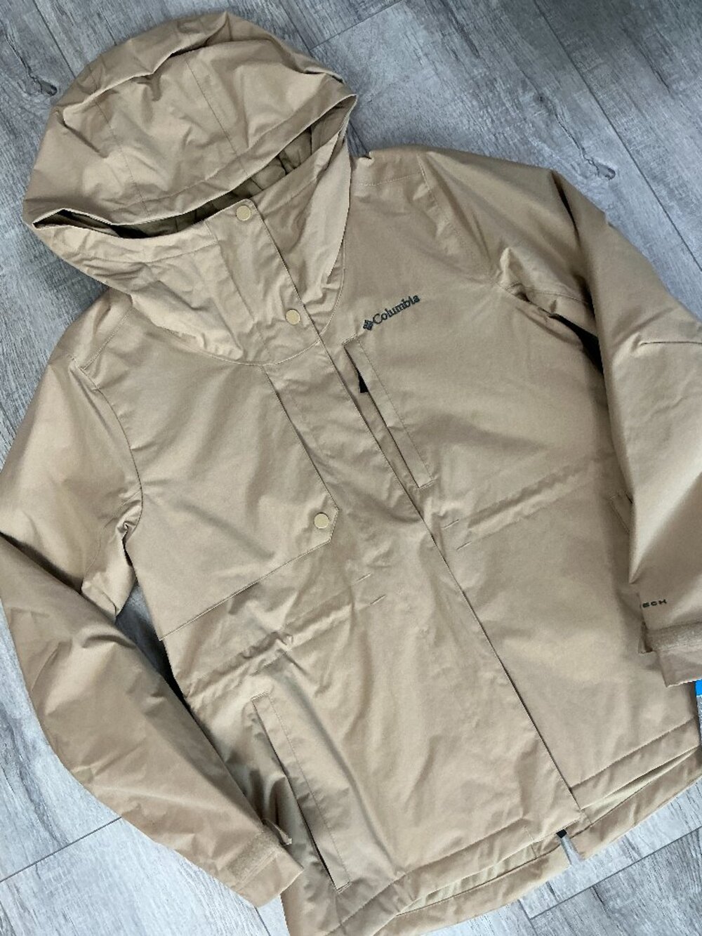Columbia Hadley Trail Jacket Womens Medium NWT Omni-Tech Waterproof Tan